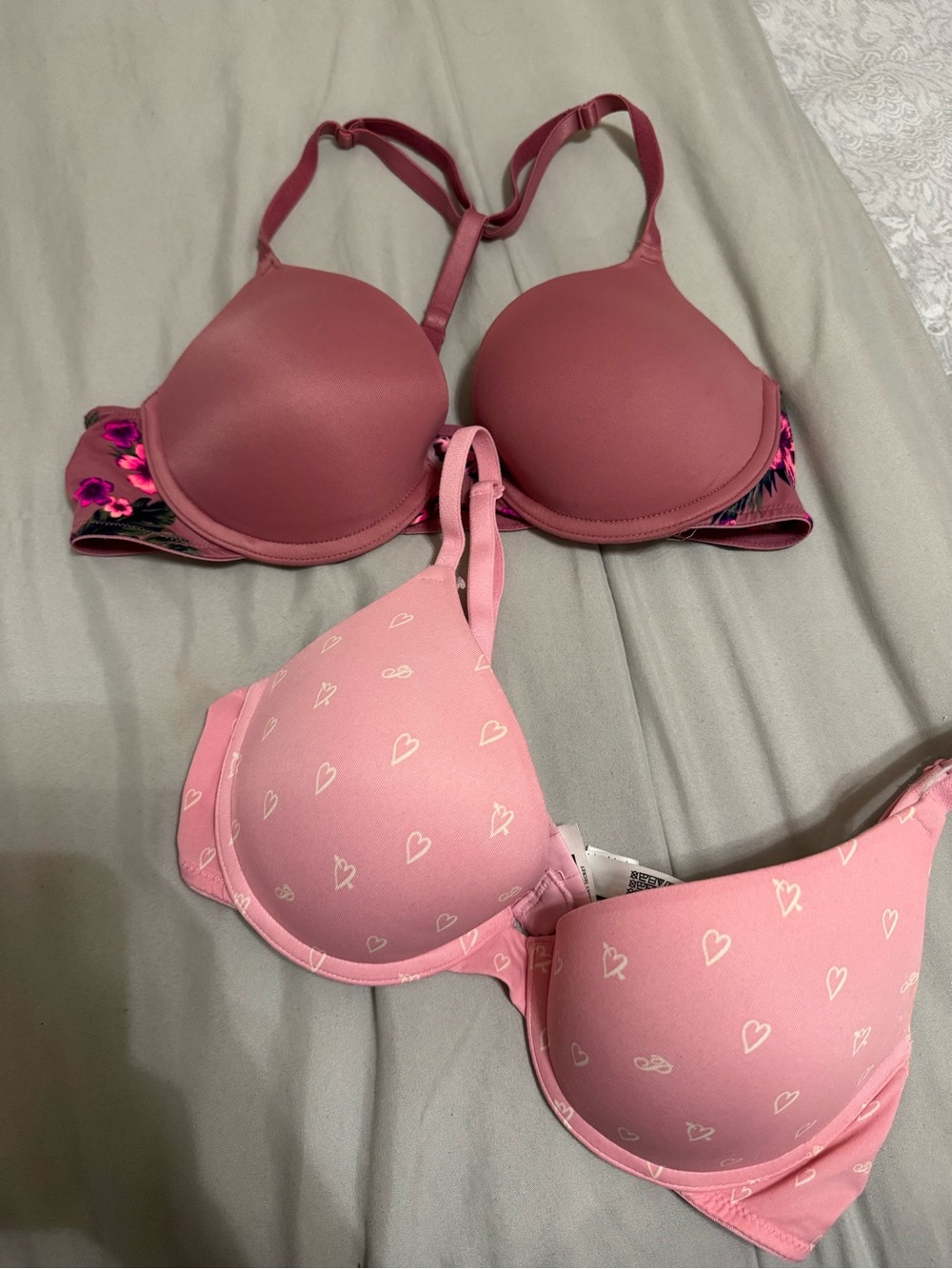 VS PINK Women’s Push-Up Bra - Pack of 2